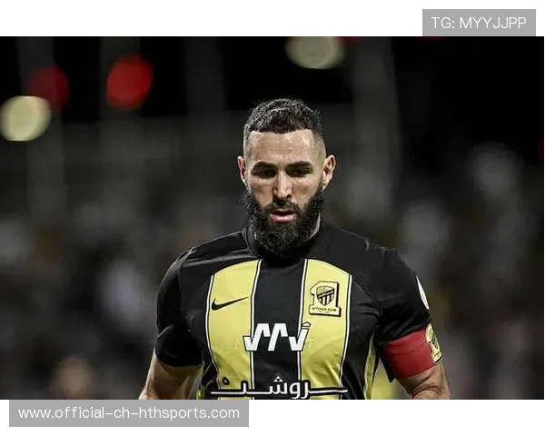 本泽马历史性首秀,沙特足坛新星